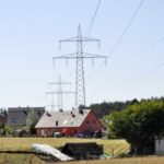 Hochspannungs-<br />leitung